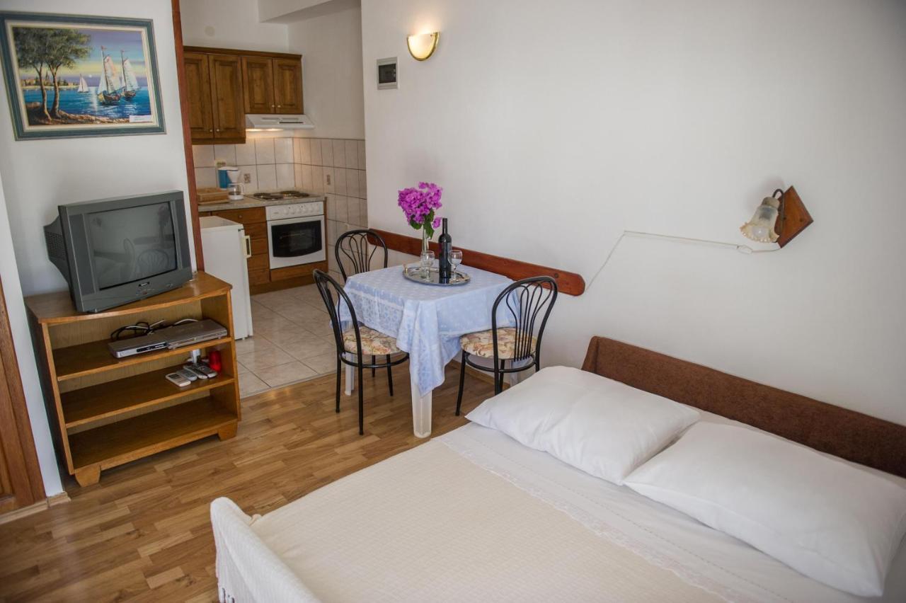 Apartments Skarpa 1601 Rogoznica (Sibenik-Knin) Exterior foto